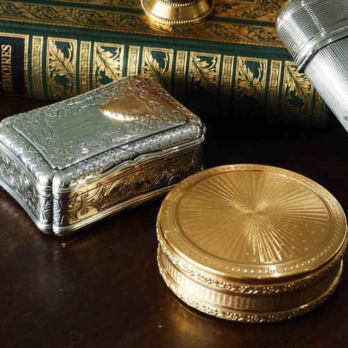 Antique French Silver Gilt Vermeil Circular Box, 1900s For Sale - Image 12 of 18