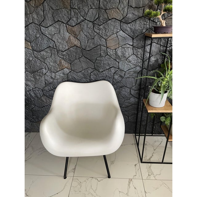 20th Century Modernism Matte White RM58 Armchair by Vzór for Roman Modzelewski For Sale - Image 14 of 18