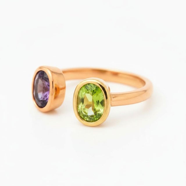 Toi et Moi Gemstone Ring: Amethyst and Peridot. Perfect "You n I" Gold Birthmonth gemstones ring. Metal: 925 silver + 14k...