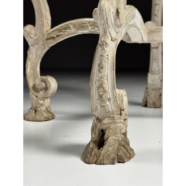 French Side Table in Hand-Carved Wood with Marble Top For Sale - Image 10 of 18