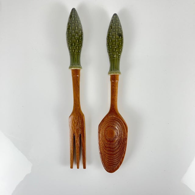 Green Ceramic Salt and Pepper Shakers and Salad Servers, 1970s, Set of 4 For Sale - Image 4 of 10
