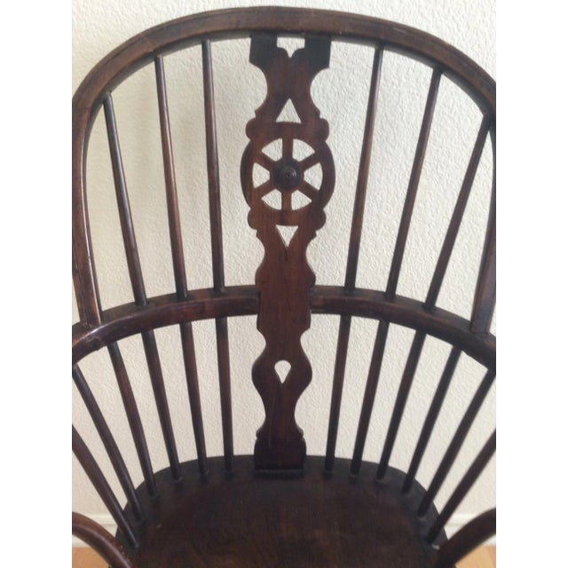 Traditional Antique 19th Century Windsor Chair For Sale - Image 3 of 7