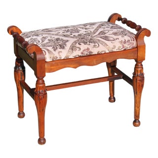 Mid-20th Century Traditional Cherry-Finish Vanity Bench With Pink & Brown Damask Upholstery For Sale
