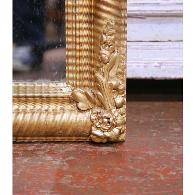 19th Century French Louis Philippe Giltwood Arched Mirror With Floral Crest For Sale In Dallas - Image 6 of 7