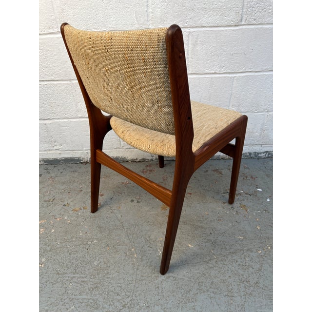 Brown Set of Four Vintage Danish Modern Erik Buch Teakwood 'Model 89' Dining Chairs For Sale - Image 8 of 14