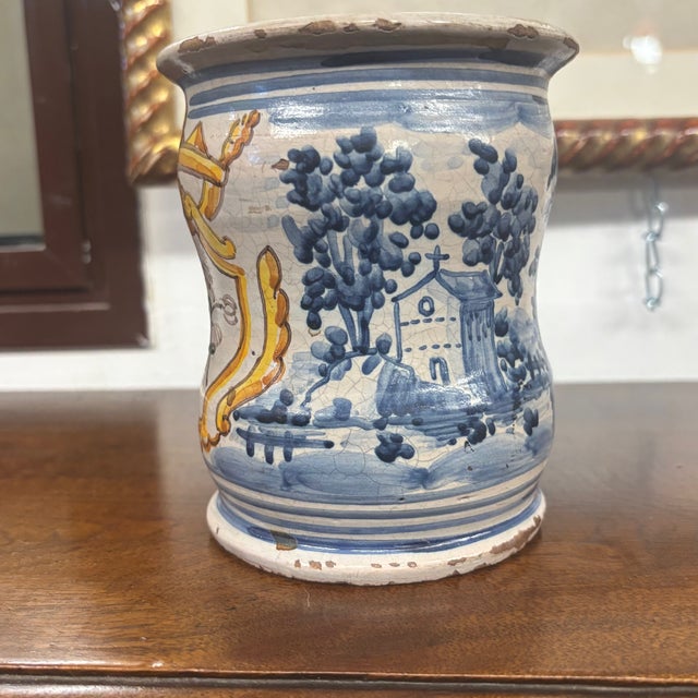 Early 18th Century Antique Albarello Pharmacy Jar with Coat of Arms and Crown, 1700 For Sale - Image 5 of 14