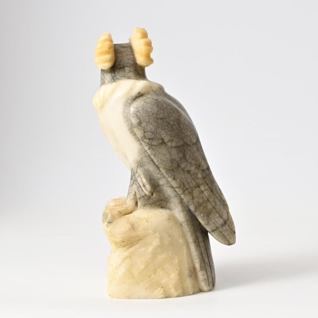 Art Deco Carved Alabaster Sculpture of Cockatoo, 1930s For Sale - Image 4 of 12