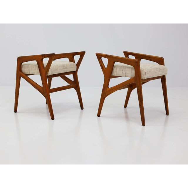 Cassina Model 687 Stools by Gio Ponti for Cassina, Italy, 1954, Set of 2 For Sale - Image 4 of 8
