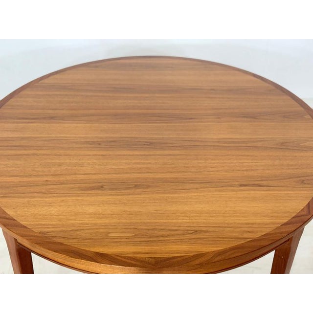 Round Dining Table in Teak For Sale - Image 3 of 9