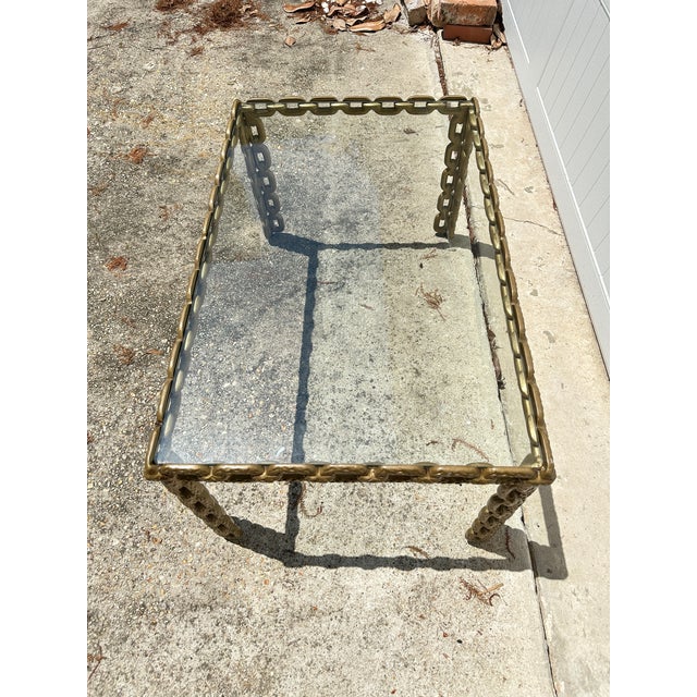 Mid-Century Modern Feathered Interlocking Chain Link Coffee Table in Gold Finish For Sale - Image 9 of 10