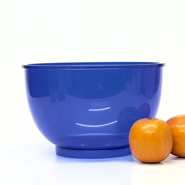 Blue acrylic serving bowl. This vintage statement piece is an acrylic transparent cobalt blue serving bowl by Gunnar Cyren...