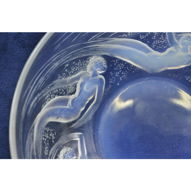 Early 20th Century René Lalique Ondines Opalescent Glass Swimming Mermaids French Dish Bowl For Sale In Philadelphia - Image 6 of 11