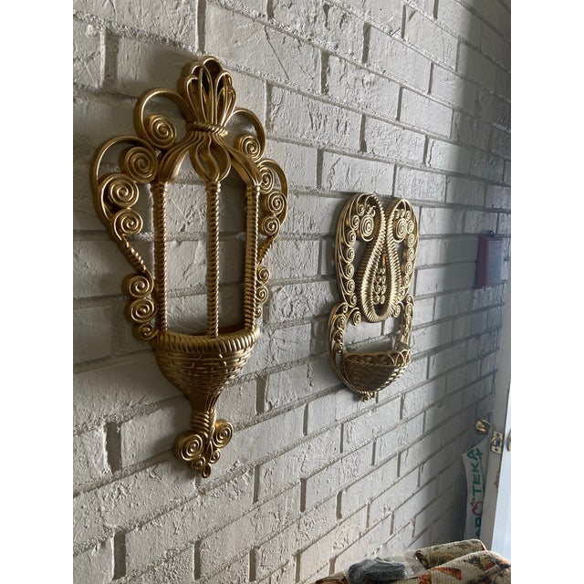 1970s Vintage Hollywood Regency Homco Gilded Faux Wicker & Rattan Wall Pocket Planter Baskets, Wall Hanging Flower Installation For Sale - Image 5 of 12
