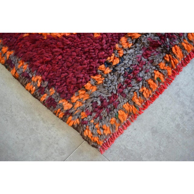 Vintage Hand Knotted Turkish Rug. Design Small Area Rug - 3′10″ X 6′3″ For Sale - Image 9 of 12