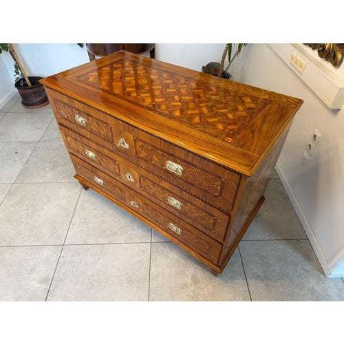 Baroque Walnut Veneer Shop Chest with Marquetry For Sale - Image 17 of 18