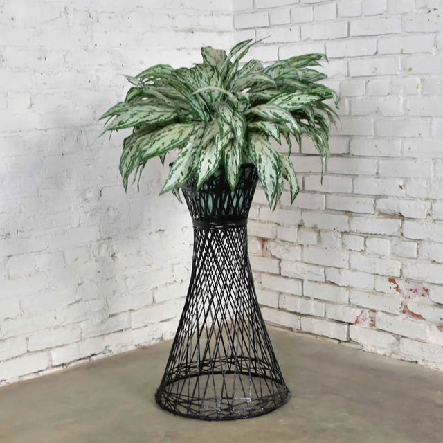 Mid-Century Modern Mid-Century Modern Spun Fiberglass Plant Stand For Sale - Image 3 of 13