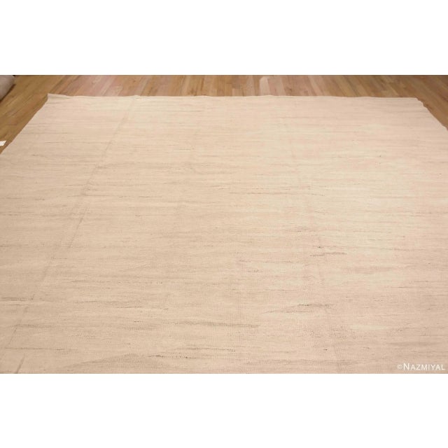 Abstract Nazmiyal Collection Large Solid Cream Minimalist Modern Flatweave Kilim Rug For Sale - Image 3 of 7