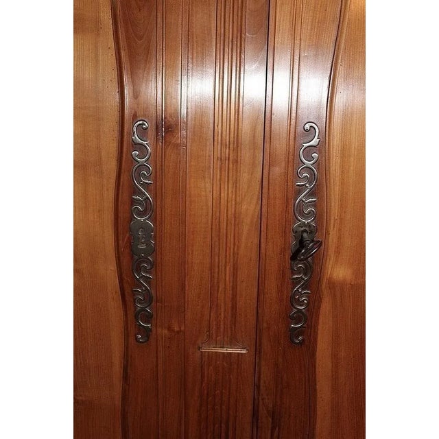 Louis XV 2-Body Buffet in Cherry For Sale - Image 6 of 18