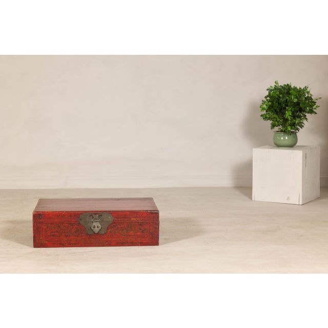 Early 20th Century Late Qing Dynasty Red Lacquer Document Box with Gilt Floral Scrolling Motifs For Sale - Image 5 of 12