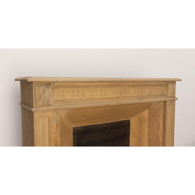 French Massive Fireplace Mantel in Molded Oak, 1890 For Sale - Image 11 of 15