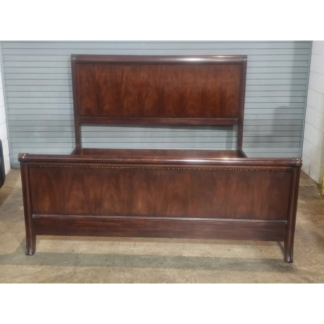 2000 - 2009 Henkel Harris Mahogany King Size Sleigh Bed Frame Made in Winchester, Virginia For Sale - Image 5 of 11