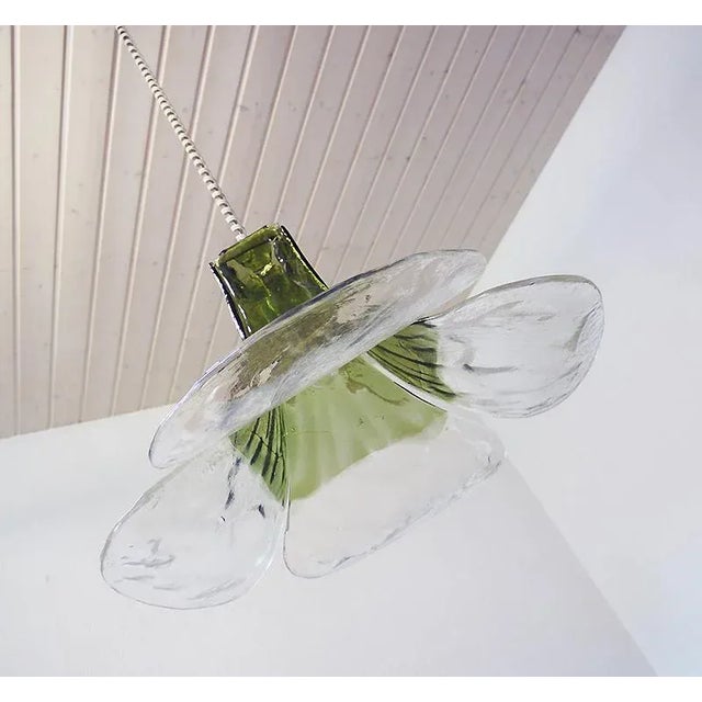 1960s Tulip Pendant Lamp in Green and Clear Murano Glass by Carlo Nason for Mazzega, Italy, 1960s For Sale - Image 5 of 9