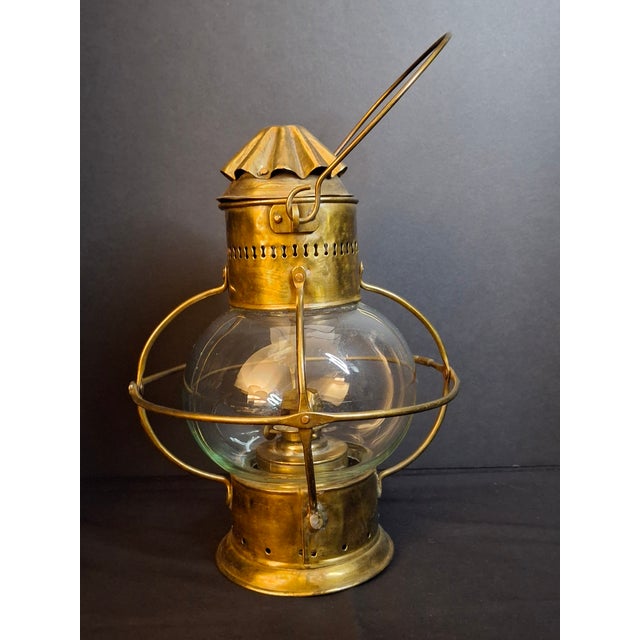 Antique Brass Onion Globe Ship Marine Lantern Sherwoods Burner C. 1870s Matthew J King Provenanceer For Sale - Image 4 of 17