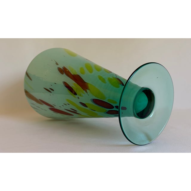 Mid 20th Century Large Milano Lavorazione Murano Art Glass Footed Vase For Sale - Image 5 of 5