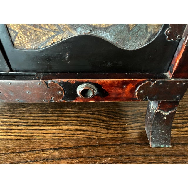 18th Century Rare Japanese Traveling Cabinet Oi Edo Period For Sale - Image 12 of 16