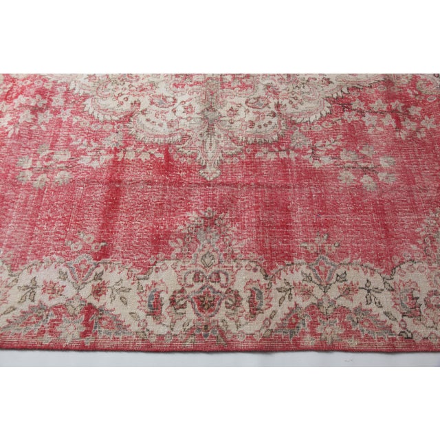 Mid 20th Century Vintage Turkish Rug – Hand-Knotted Anatolian Masterpiece -6' 9'' X 10' 6'' For Sale - Image 5 of 12