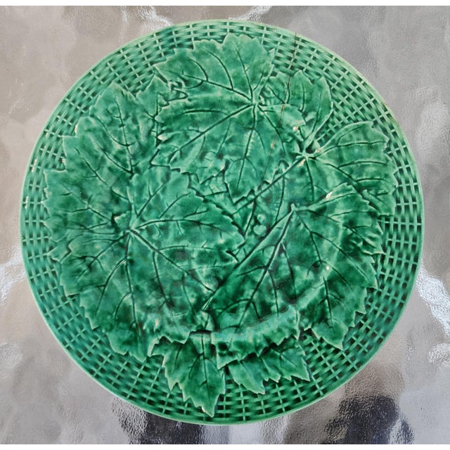 English Antique 19th Century Minton Majolica Green Leaf Basketweave Plates - Set of 4 For Sale - Image 3 of 16