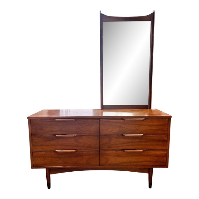 Vintage Mid-Century Modern Walnut 6-Drawer Dresser With Mirror For Sale