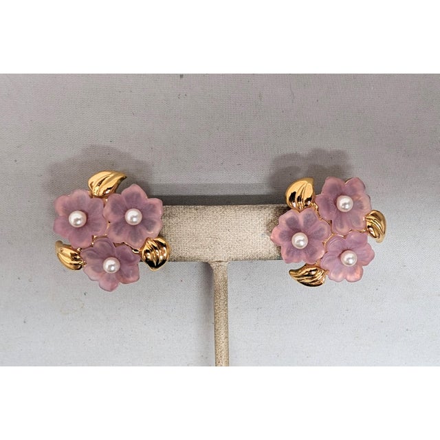 Napier Vintage Signed Napier Goldtone Pink Flowers & Faux-Pearls Pierced Earrings-2 Pieces For Sale - Image 4 of 8