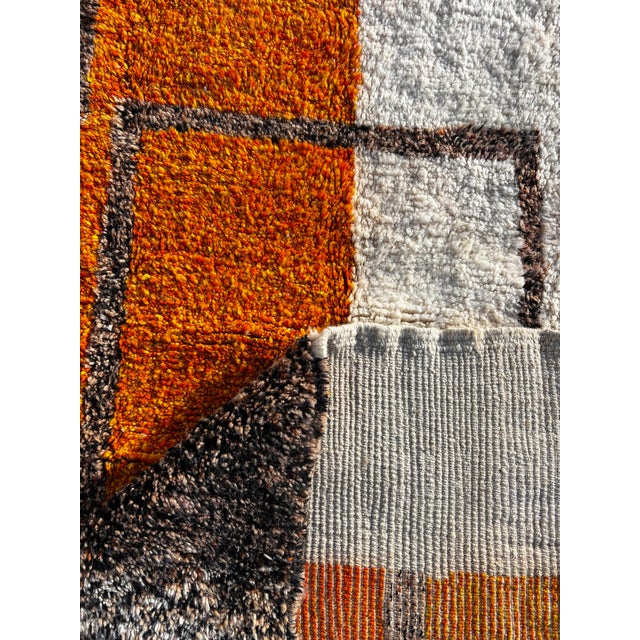 Moroccan Mrirt Beni Ouarain Wool Rug, 1990 For Sale - Image 10 of 11