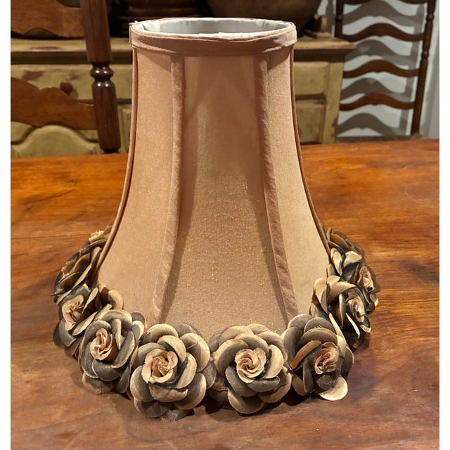 Metal Late 20th Century Hollywood Regency Gilt Tole Vine Lamp Pair With Rose Petal Shades - a Pair For Sale - Image 7 of 7