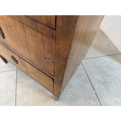 Biedermeier Chest of Drawers in Veneer For Sale - Image 6 of 15