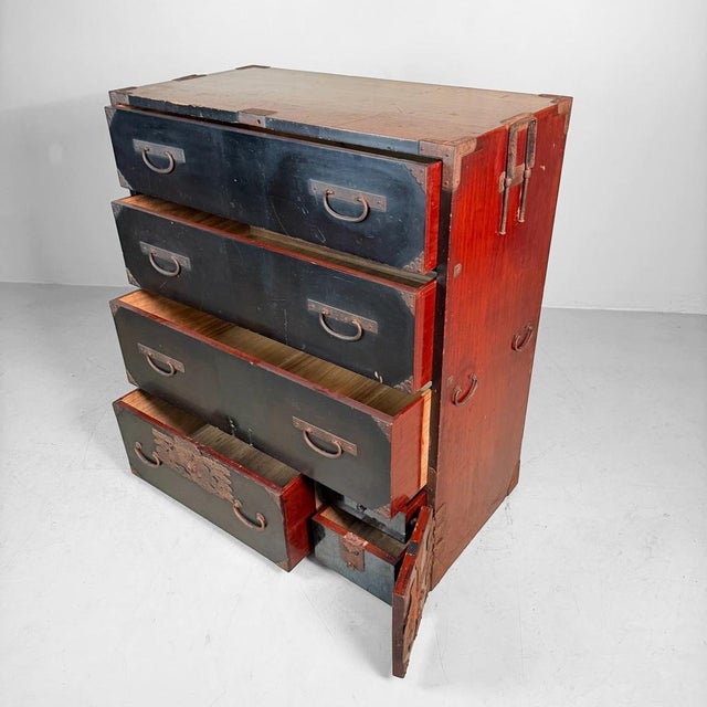 Antique Japanese Tansu Storage Cabinet, 1900s For Sale - Image 15 of 18