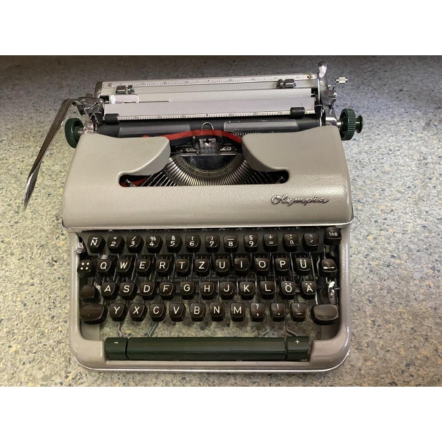 Mid-Century Modern Vintage Model SM 4 Typewriter from Olympia, 1960s For Sale - Image 3 of 15