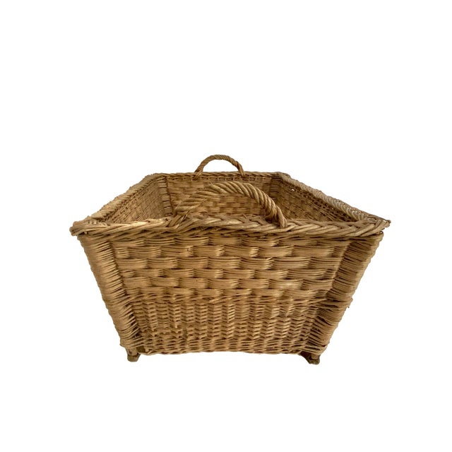 1960s French Wicker Market Basket For Sale In Los Angeles - Image 6 of 9