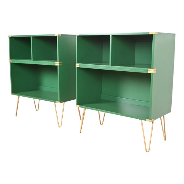 Thomasville Mid-Century Hollywood Regency Campaign Green Lacquered Bookcases on Hairpin Legs, Newly Refinished For Sale