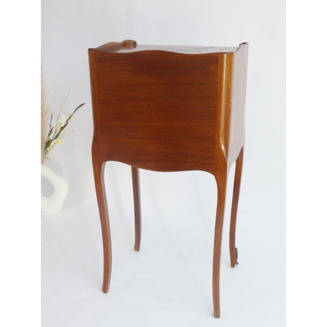 1940s French Louis XV Style Marquetry Nightstand with Drawers, 1940s For Sale - Image 5 of 9