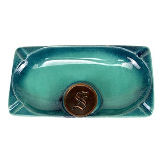 Mid-Century Atomic Turquoise Porcelain Monogram "S" Cigar Ashtray For Sale