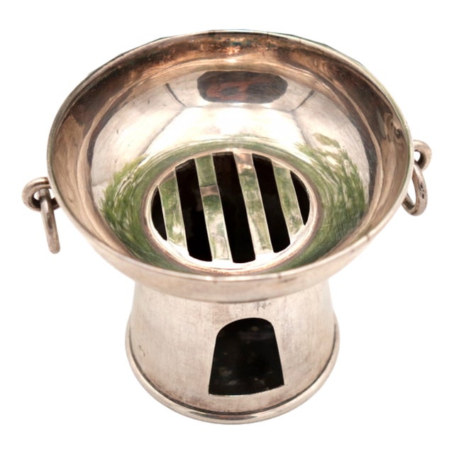 Plain Silver Stove with Rings as Handles For Sale