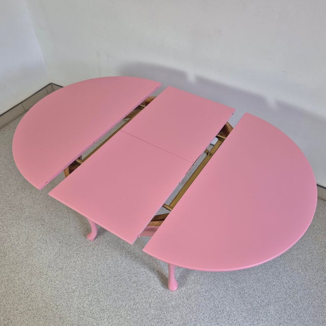 Pink Mid-Century Round & Extendable Pink Dining Table, 1950s For Sale - Image 8 of 13