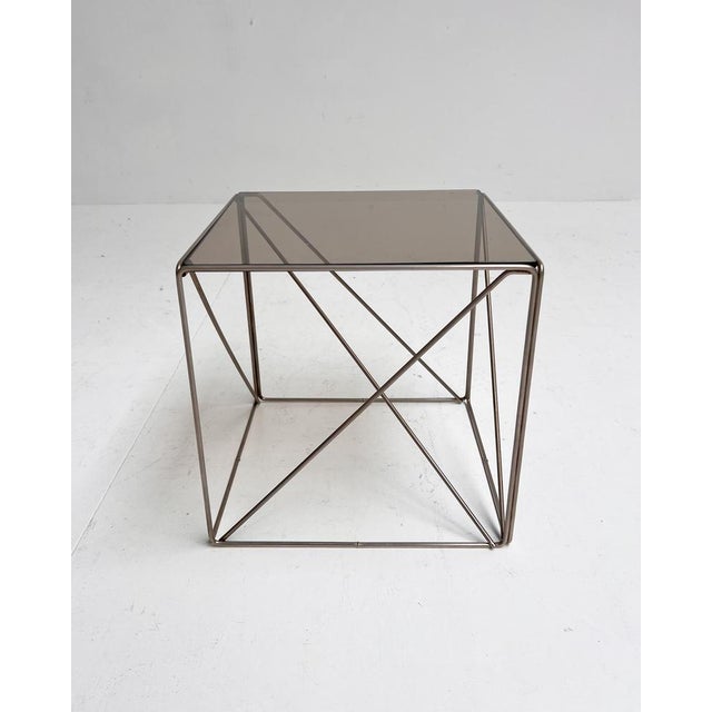 Geometric metal side table by Max Sauze from the 1960s. A 32 x 32 cm table that you rarely see second-hand anymore! This...