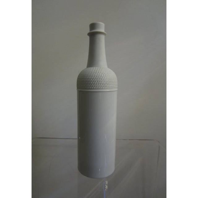 Ceramic Slim Tall Vase in White Porcelain by Tapio Wirkkala for Rosenthal, 1970s For Sale - Image 7 of 7
