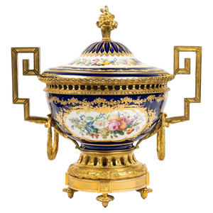 19th Century Napoleon III Sèvres Porcelain Covered Bowl