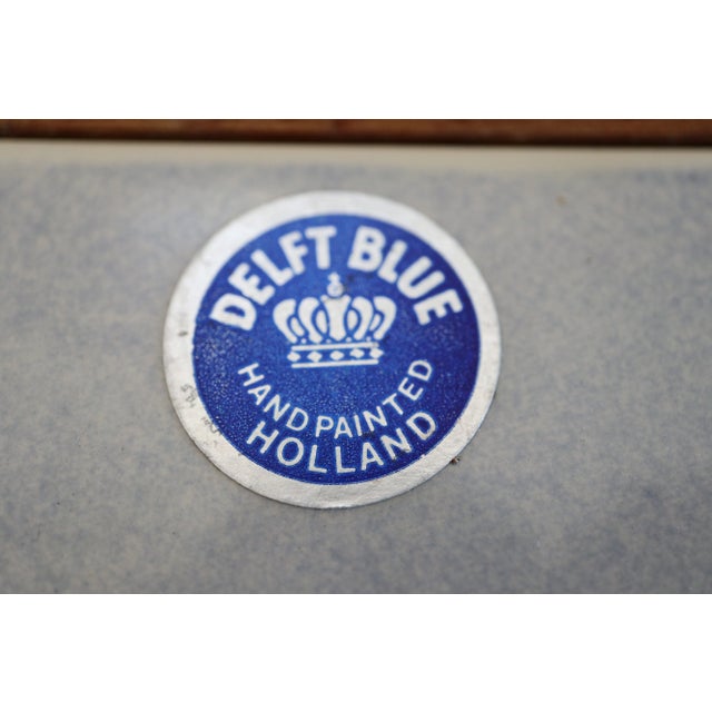 Hand Painted Vintage 1960s Delft Blue and White Tile Cheese Board For Sale - Image 9 of 12