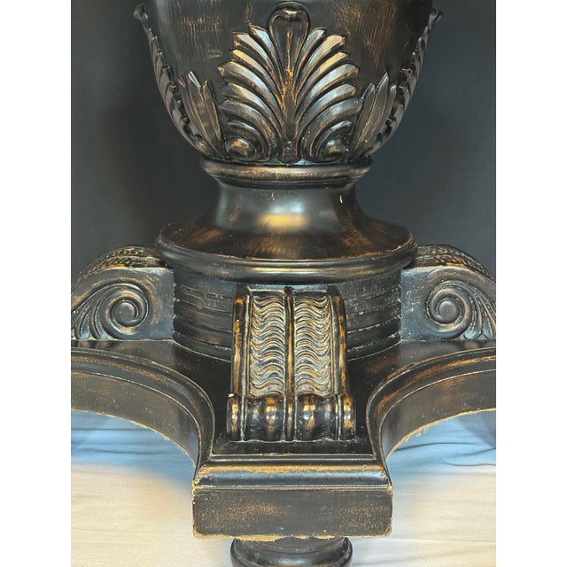 Late 20th Century Hollywood Regency Neoclassical Pedestal Accent Table With Gilt Marquetry & Glass Top For Sale - Image 9 of 11