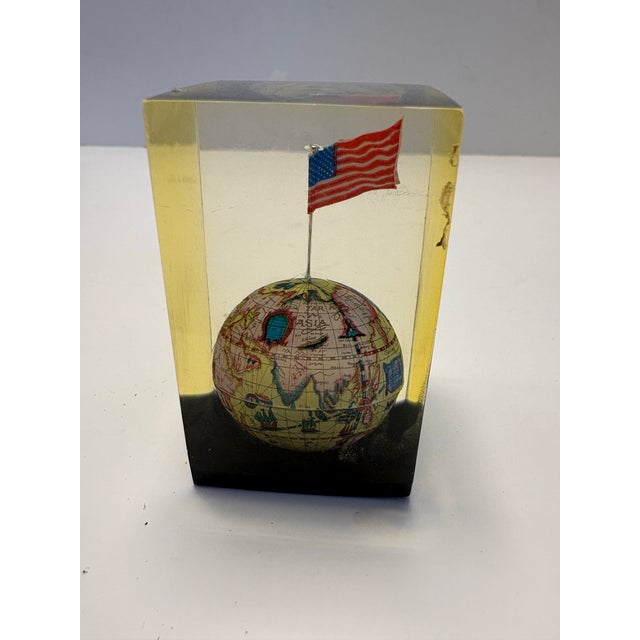 1960s Mid-Century Lucite Globe 2” H Paperweight With American Flag For Sale - Image 4 of 7